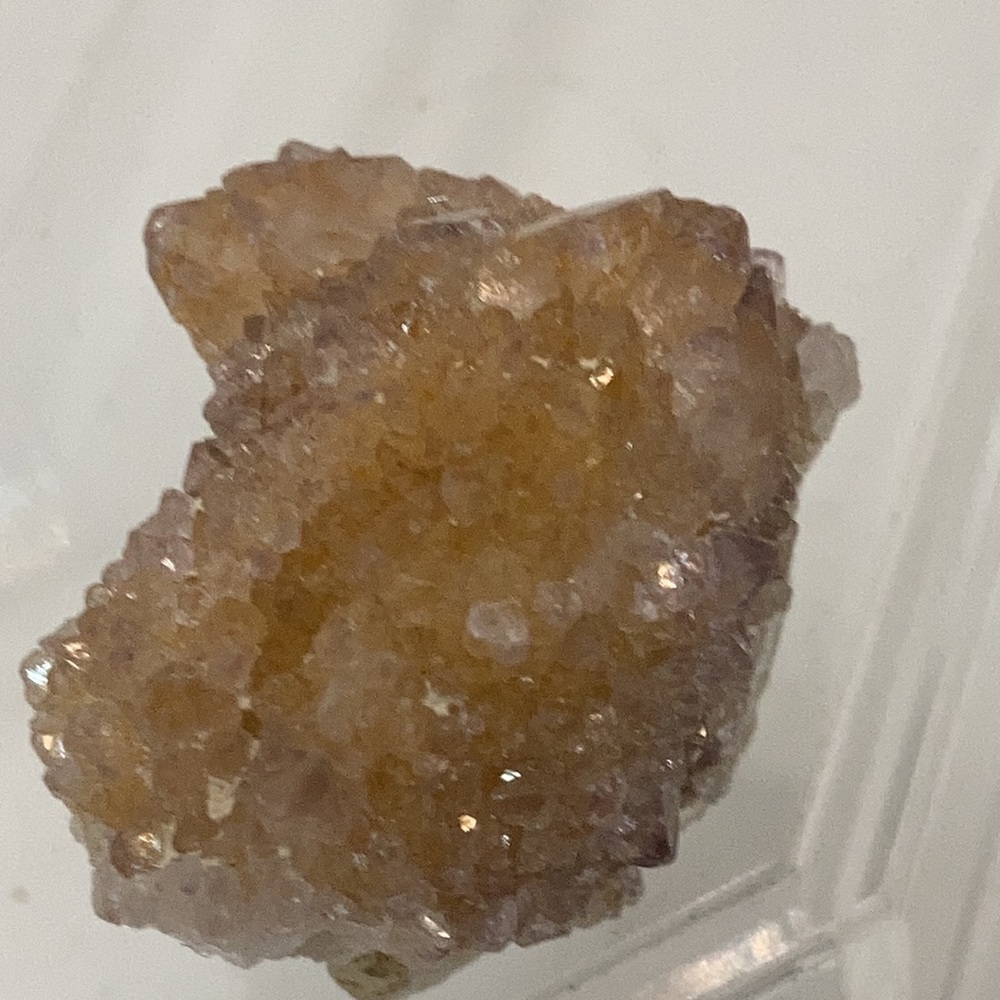 White/Citrine Spirit Quartz with some faint Smoky Amethyst phantoms - Picture 2 of 4